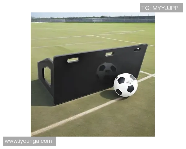 快速过人足球技巧揭秘提升球技的必备训练方法与实战应用 快速过人足球技巧揭秘提升球技的必备训练方法与实战应用