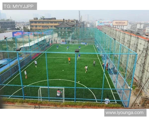 街头足球的伪装艺术探索与技巧分享让你在球场上大放异彩